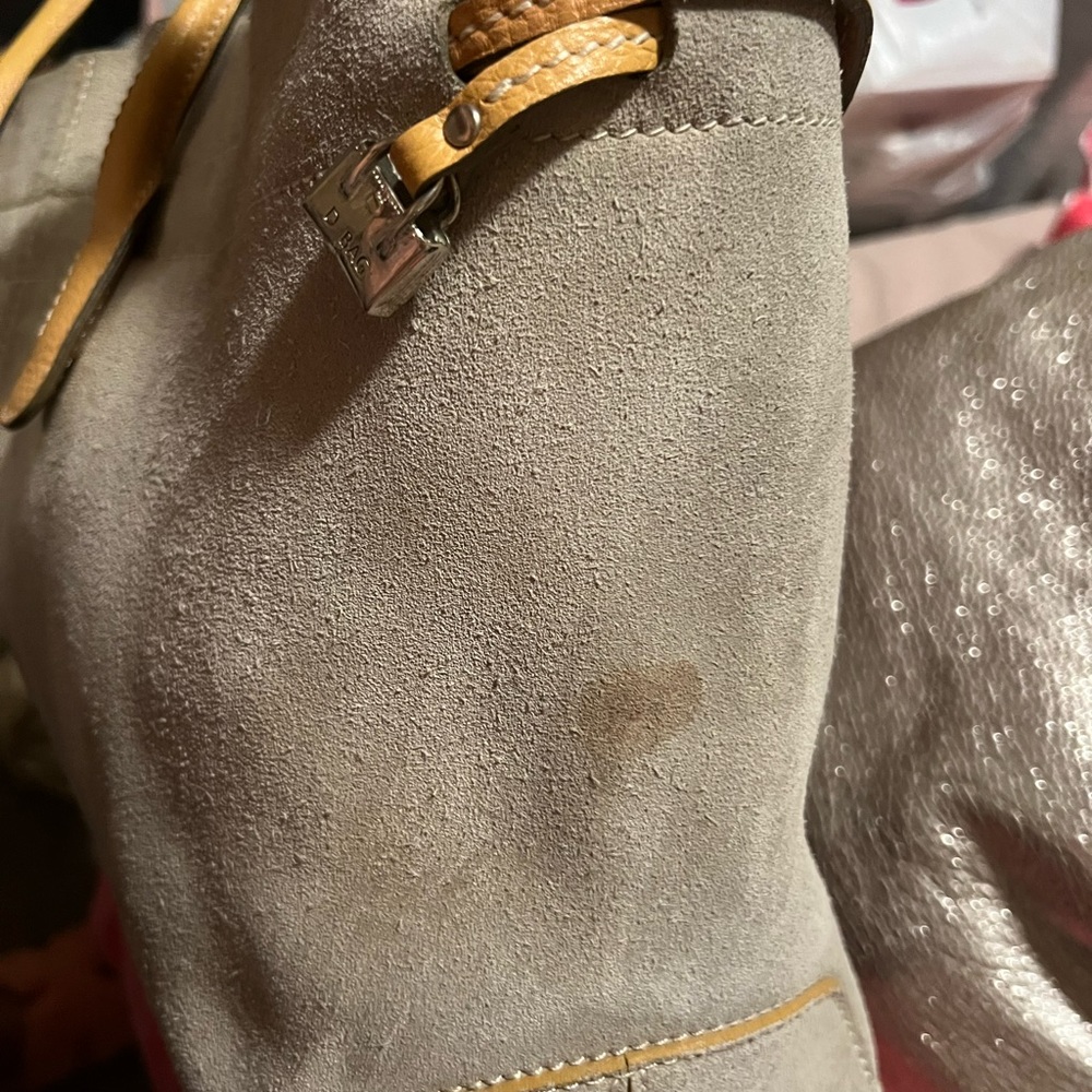 Tod’s suede large tan D tote bag. Princess Diana’s signature bag - Picture 4 of 16